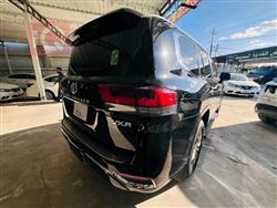 تۆیۆتا لاند کروزەر